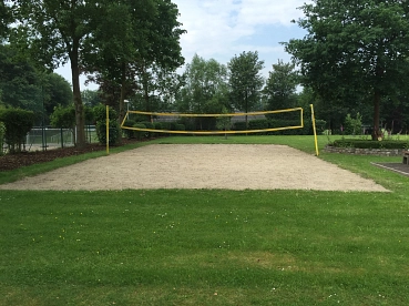 Beachvolleyball Jugendhaus Pool